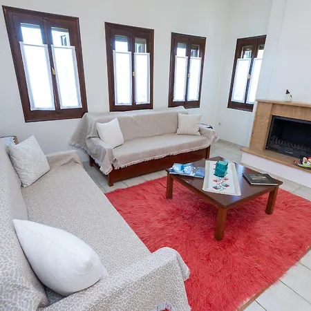 Ikies Zmas Apartment *