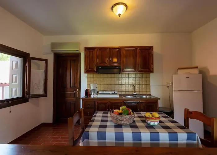 Ikies Zmas Apartment Chorto