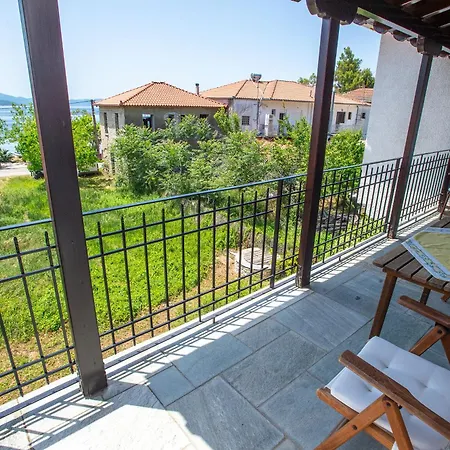 Ikies Zmas Апартаменты